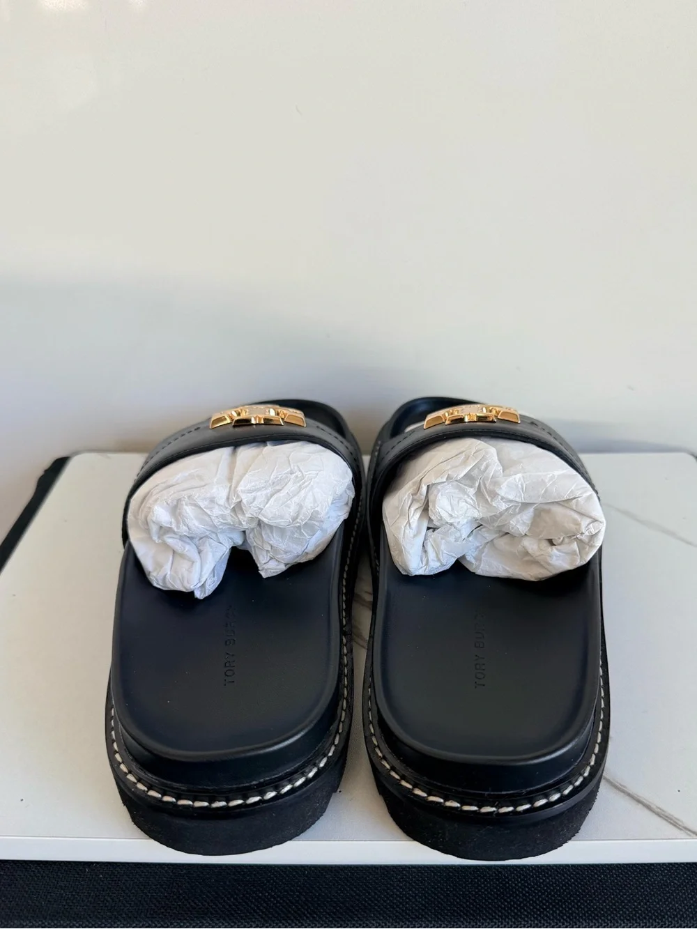 Tory Burch Everly Anatomic Lug Slides 🖤✨